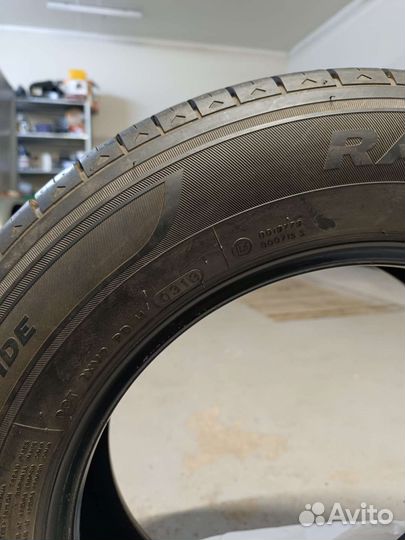 Hankook Radial RA28 205/65 R16C 107T