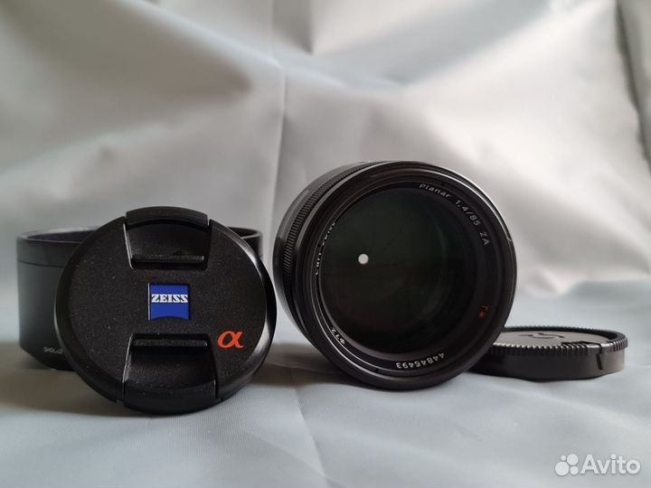 Объектив Sony Carl Zeiss Planar T*85mm f/1.4 ZA