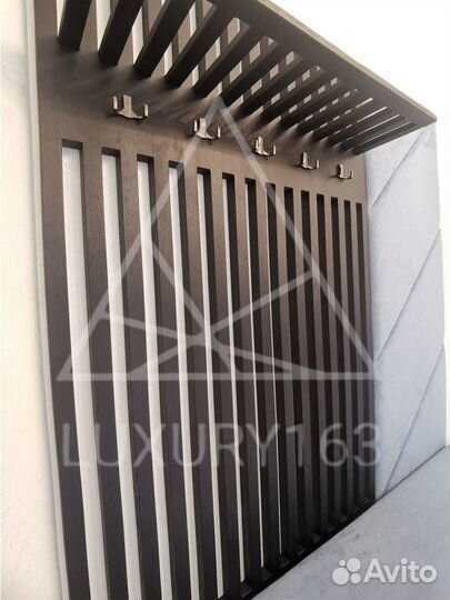 Вешалка в прихожую с обувницей