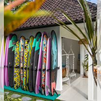 Сеть школ сёрфинга на Бали