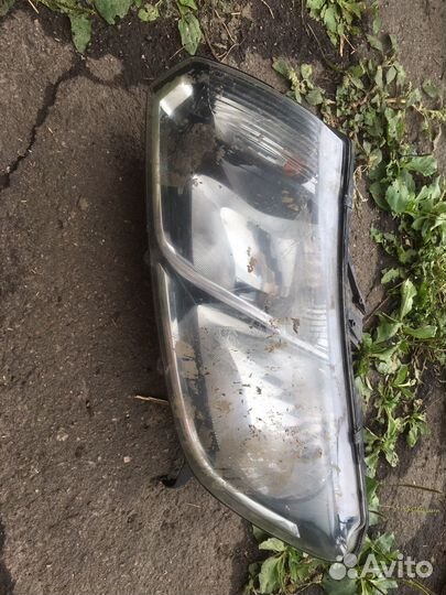 Фара renault sandero