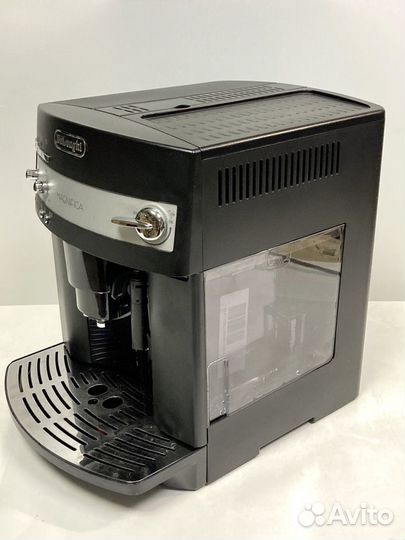 Кофемашина Delonghi Magnifica esam3000.b