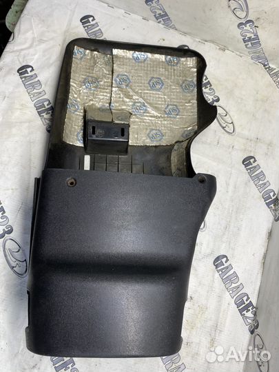 Обшивка рулевой колонки Chevrolet Niva