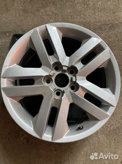 Литой диск r17 5x114.3 от Тойота Камри