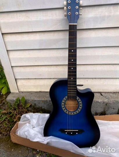 Гитара акустическая