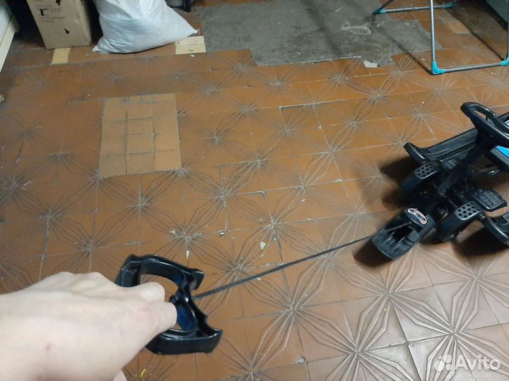 Детский снегокат со спинкой