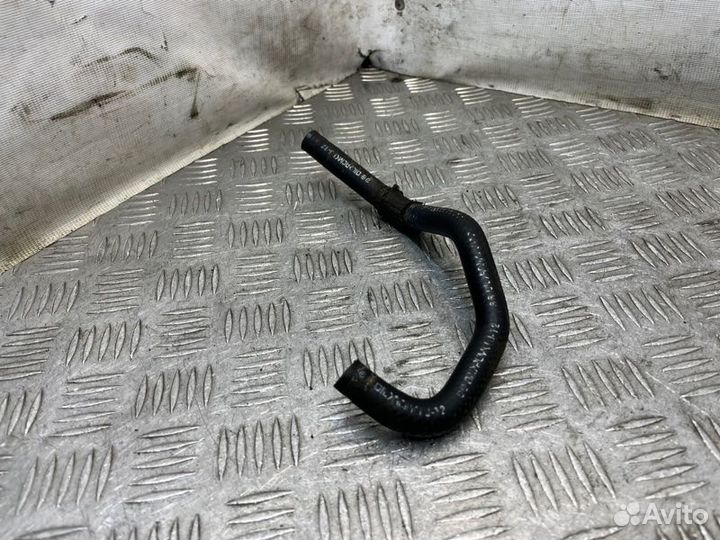 Патрубок системы охлаждения правый Toyota Land