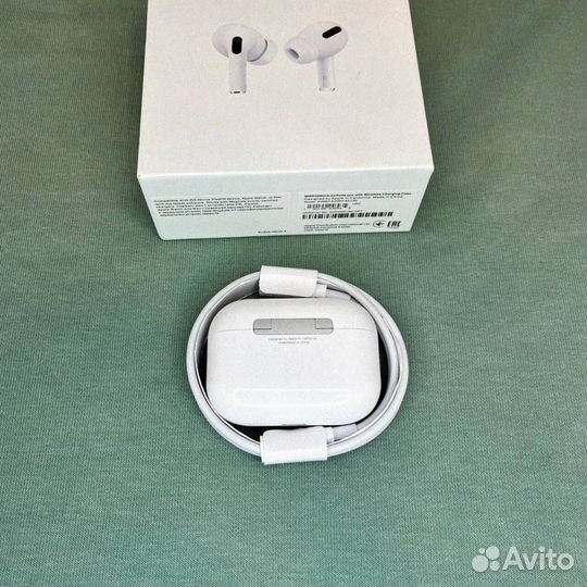 AirPods Pro 2: Ваш звуковой шедевр