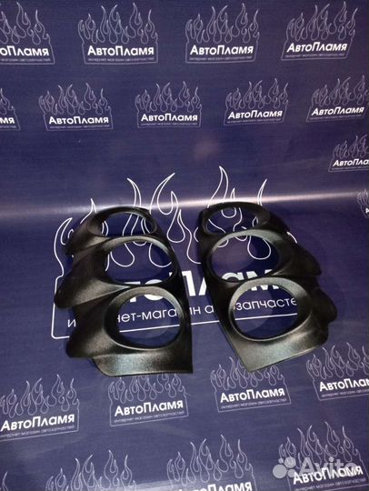 Накладки задних фонарей Chevrolet Niva Шевроле