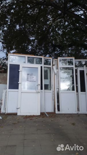 Пластиковые перегородки, витражи,двери и форточки