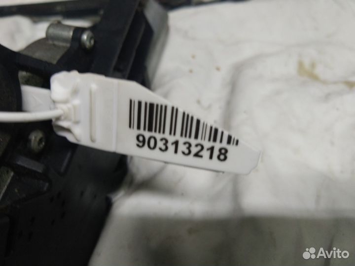 Моторчик стеклоочистителя задний Ford Focus 2