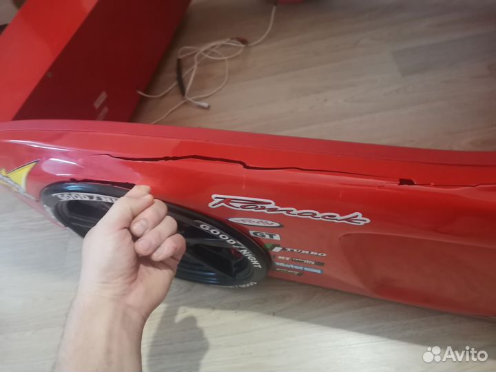 Детская кровать машина