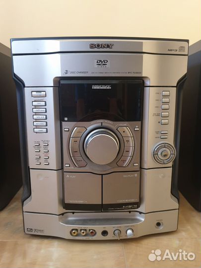Музыкальный центр Sony MHC-RV660D