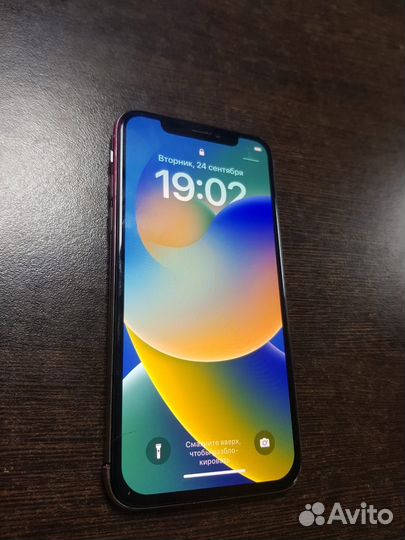 iPhone X, 64 ГБ