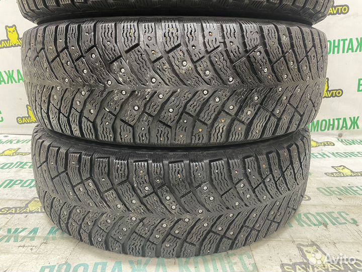 Michelin X-Ice North 4 215/65 R17