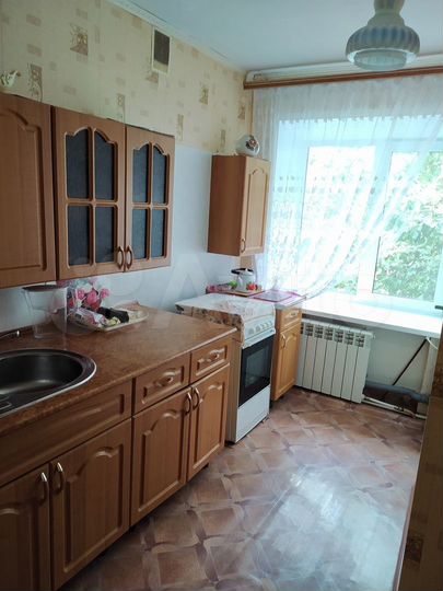 3-к. квартира, 60 м², 2/2 эт.