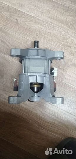 Двигататель стиральной машины Beko