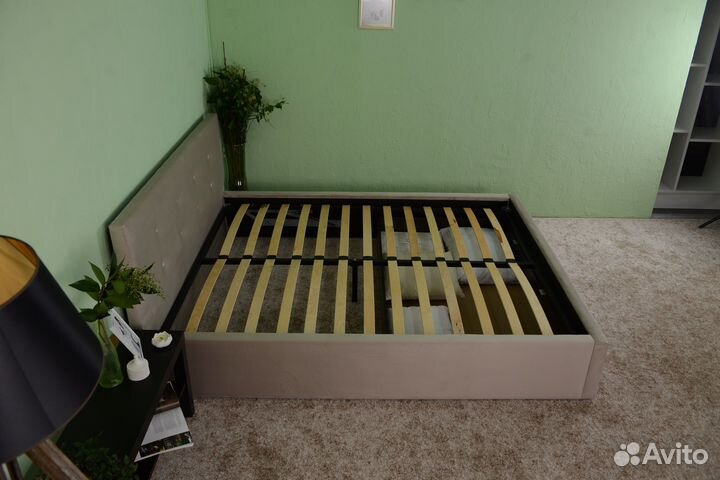 Кровать 140 с матрасом