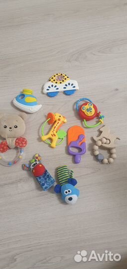 Детские развивающие игрушки для малышей