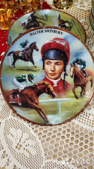 Тарелка Уолтер Суинберн Royal Worcester