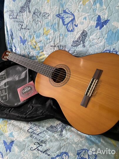 Гитара yamaha c40