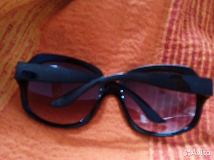 Солнцезащитные очки