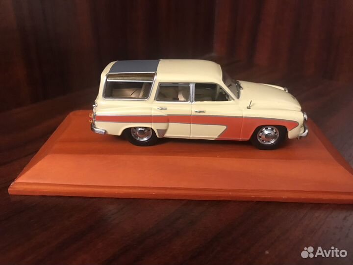 Модель автомобиля 1/43 Wartburg 311 Camping