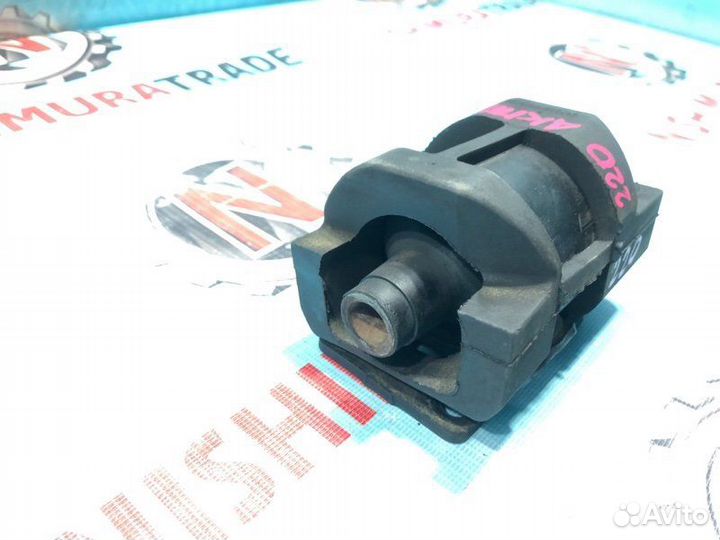 Подушка АКПП Toyota Regius KCH46 1kzte №220 1997