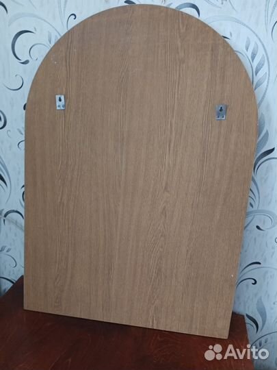 Шкаф и зеркало