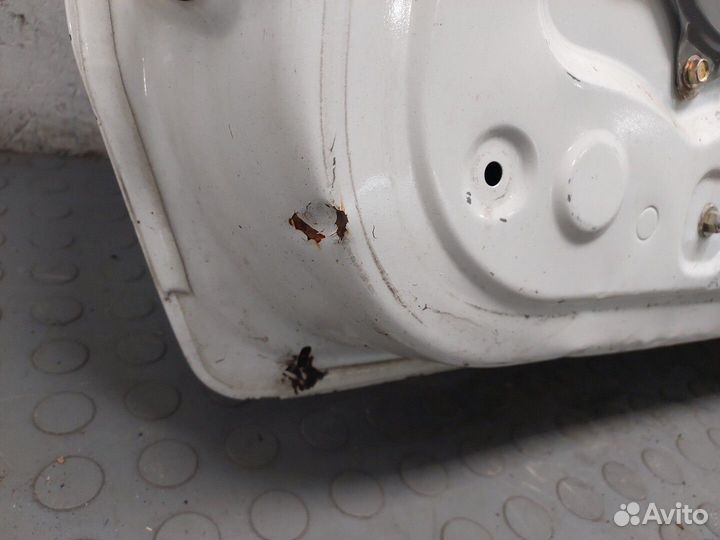 Двигатель стеклоочистителя задний Toyota Sequoia