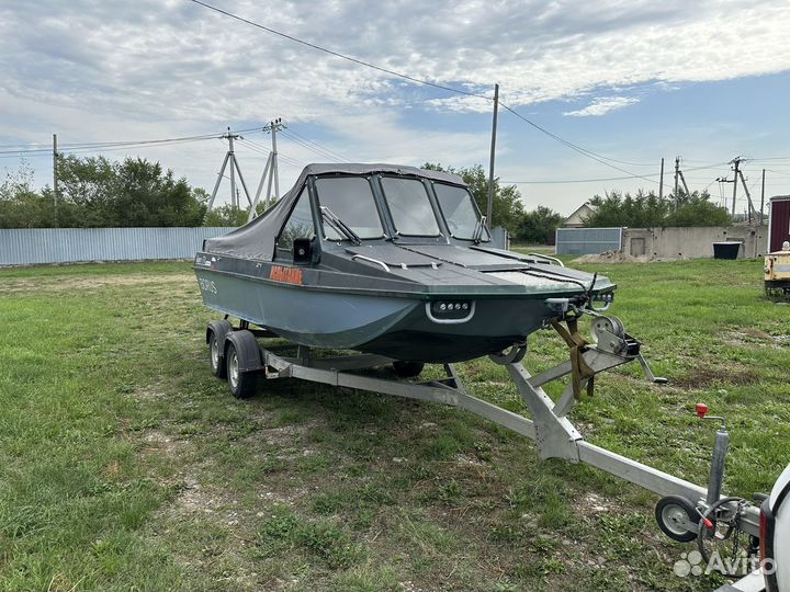 Борус 570 катер водометный