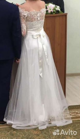 Свадебное платье