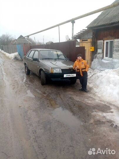 ВАЗ 21099 1.5 МТ, 2001, 100 000 км