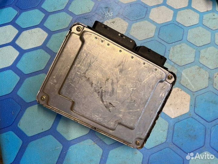 Блок управления двигателем 038906019DT