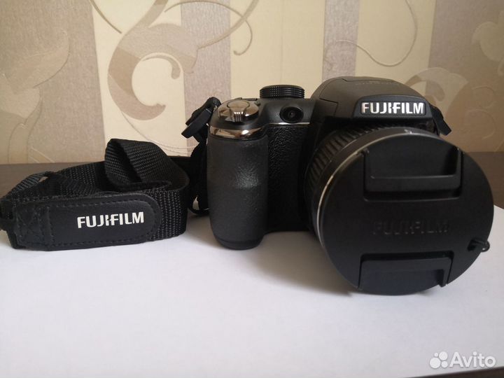FujiFilm FinePix S4000