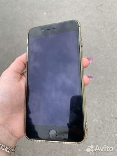 Телефон iPhone 7 plus