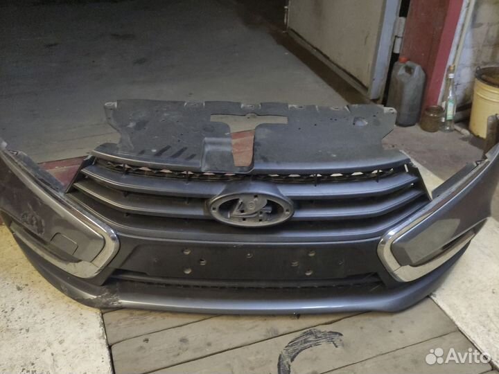 Бампер на Ладу Весту