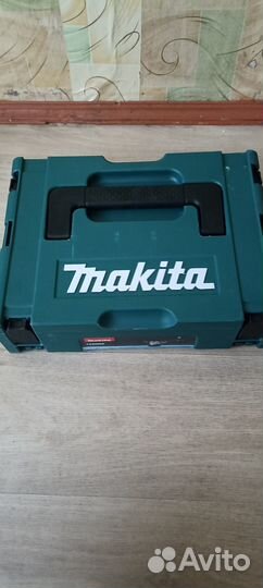 Аккумуляторная болгарка makita 125