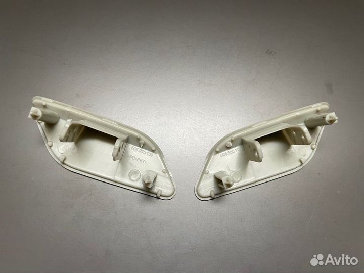 Крышка омывателя фары VW Jetta 6 2010-2015