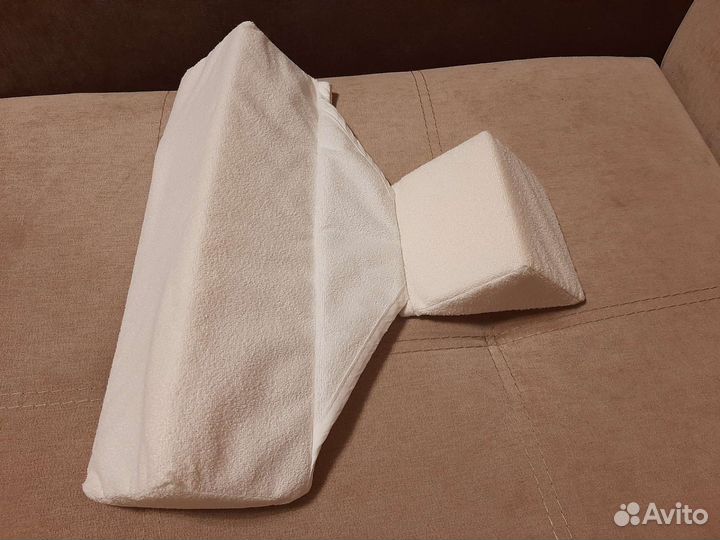 Подушка ортопедическая и держатель под спинку