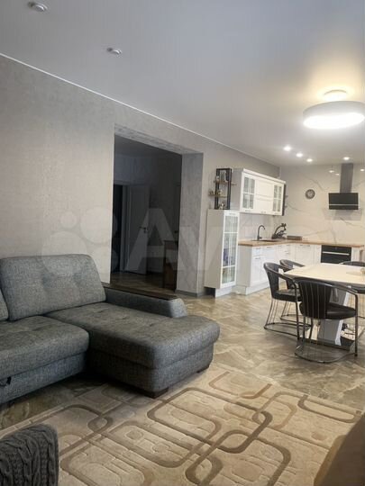 Дом 200 м² на участке 10 сот.