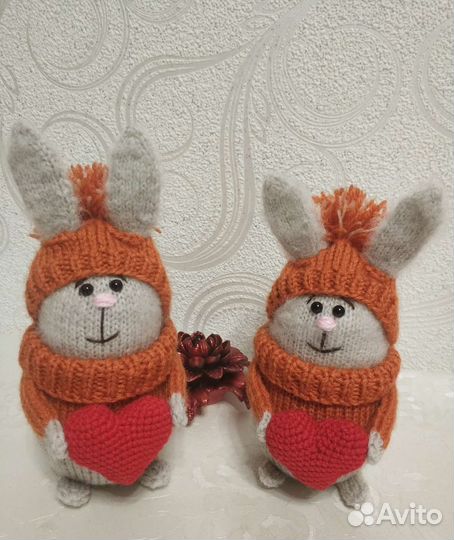 Вязанные игрушки заяц. Символ 2023 года В наличии