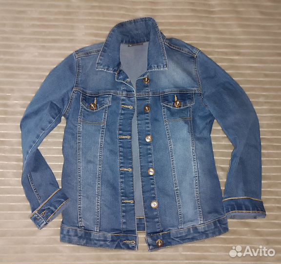 Одежда для девочки р-р 134-140