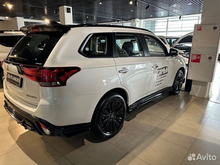 Mitsubishi Outlander 2.0 CVT, 2022