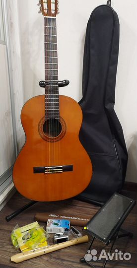 Классическая гитара yamaha c40