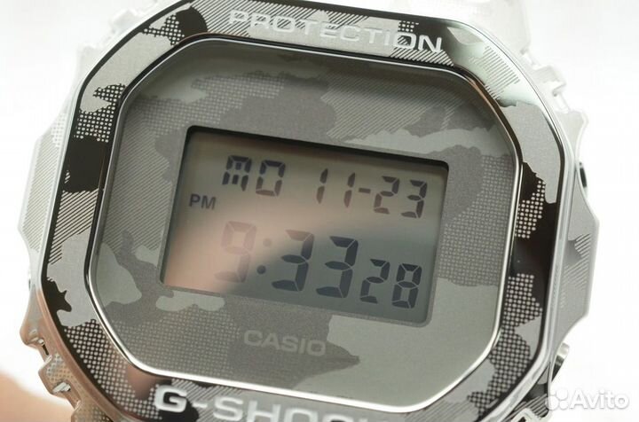 Часы Casio G-Shock GM-5600SCM-1