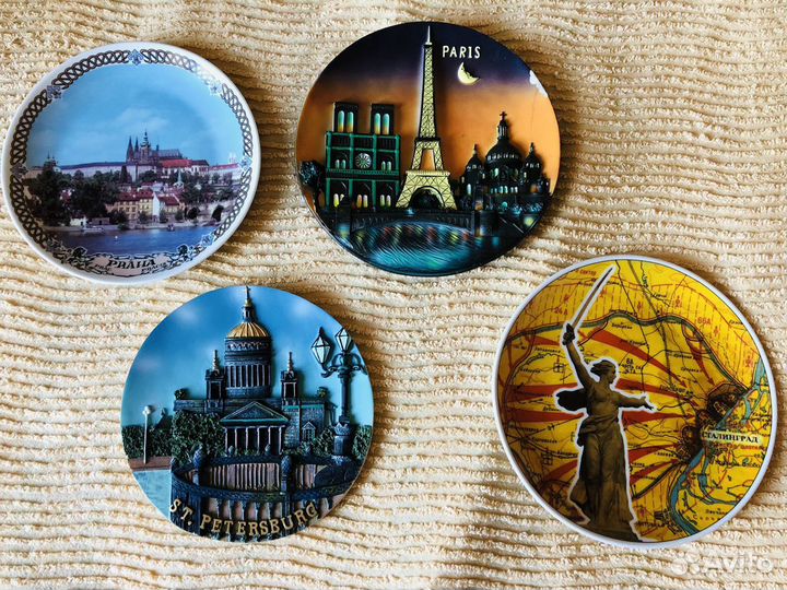 Настенная тарелка