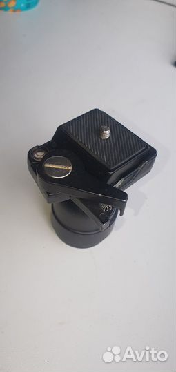 Шаровая штативная головка