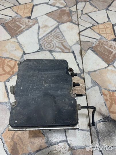 Блок ABS Nissan Teana J32