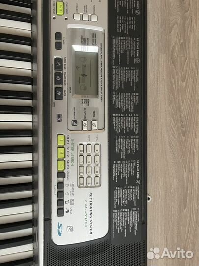 Синтезатор Casio LK-200s